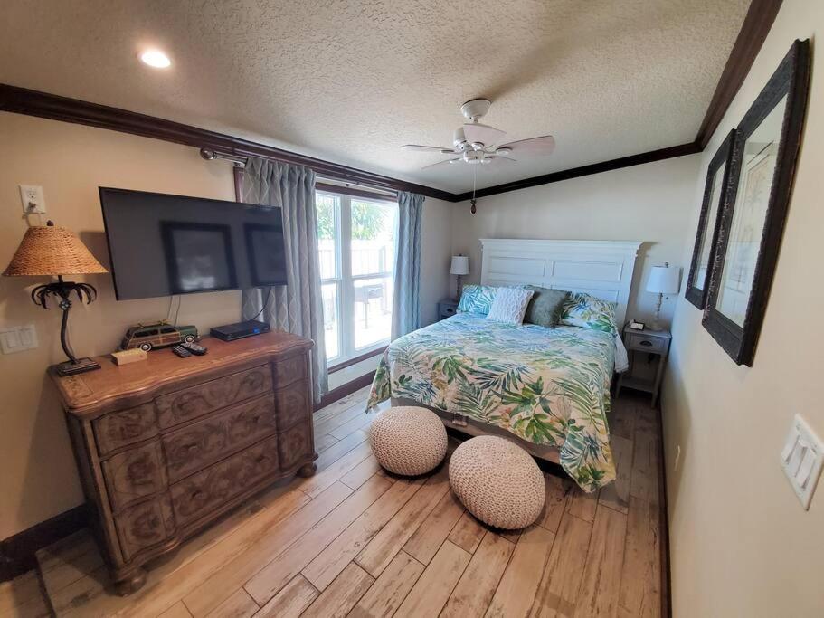 Hawaiian Cottage - Heated Pool Walk To The Beach Cocoa Beach Bagian luar foto
